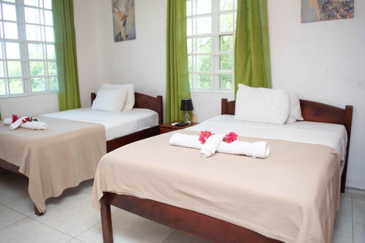 St. George's La Heliconia & Day Spa المظهر الخارجي الصورة